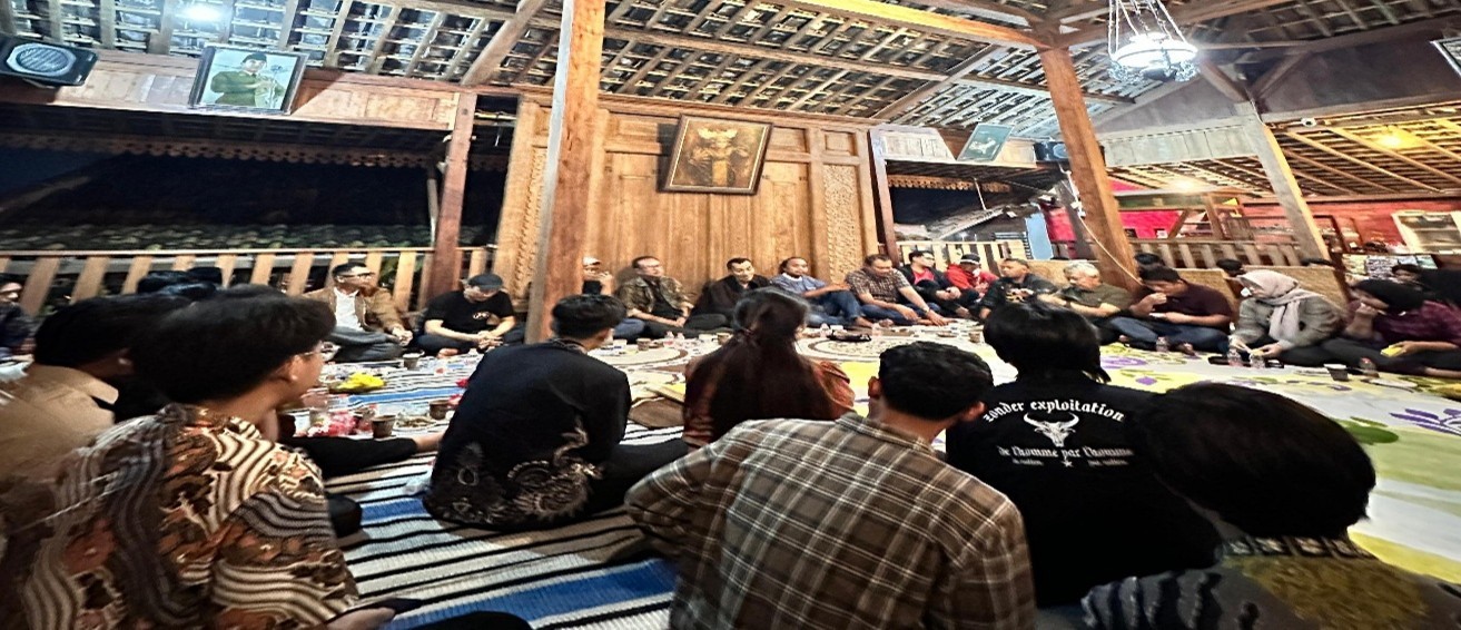Peringati 56 Tahun Wafat Bung Karno, GMNI Jatim Refleksikan Relevansi Marhaenisme di Era Digital