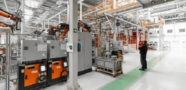 PMI Manufaktur Kembali Kontraksi, Pemerintah Siapkan Strategi Selamatkan Industri