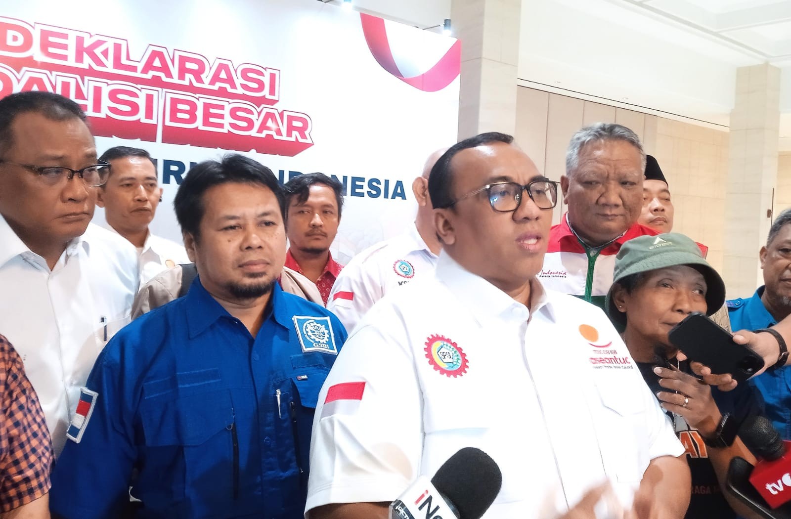 Buruh Bersatu Bentuk Koalisi Besar, Andi Gani Minta Pembahasan RUU Ketenagakerjaan Transparan