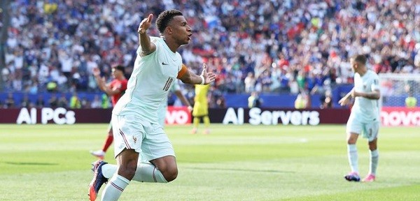 Mbappé Bangkit Usai Gagal Penalti, Prancis ke Semi Final Usai Hancurkan Maroko 2-0
