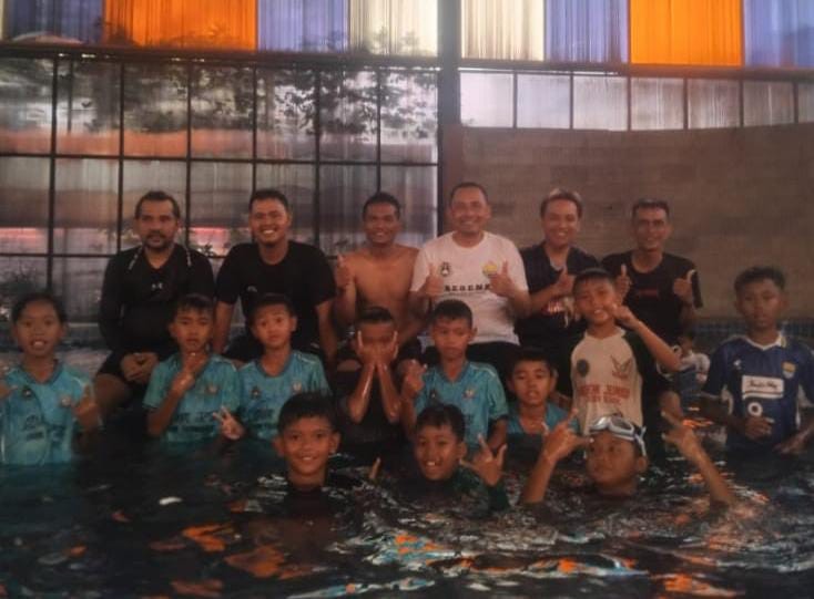 Manajemen Bedenk Soccer School Apresiasi Perjuangan Tim U-10 Lewat Family Gathering