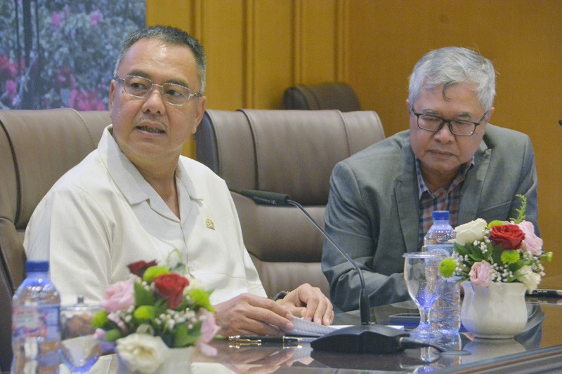 Dialektika Demokrasi  "Strategi Kebijakan Publik dalam Mencegah Kebocoran Fiskal Negara"