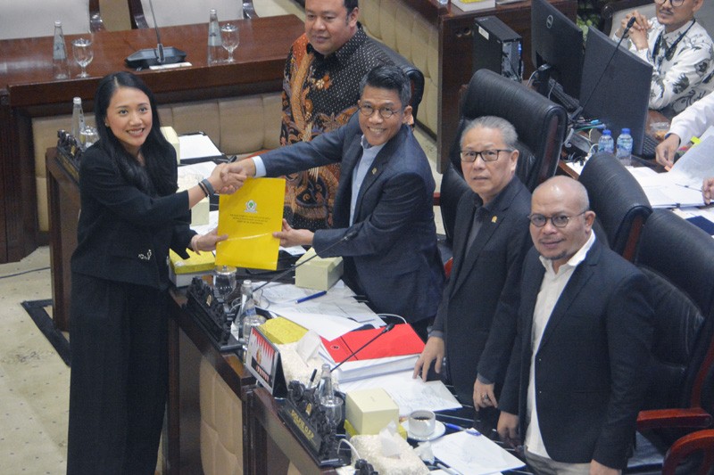 Raker Komisi XI DPR Menkeu bahas RUU PFII