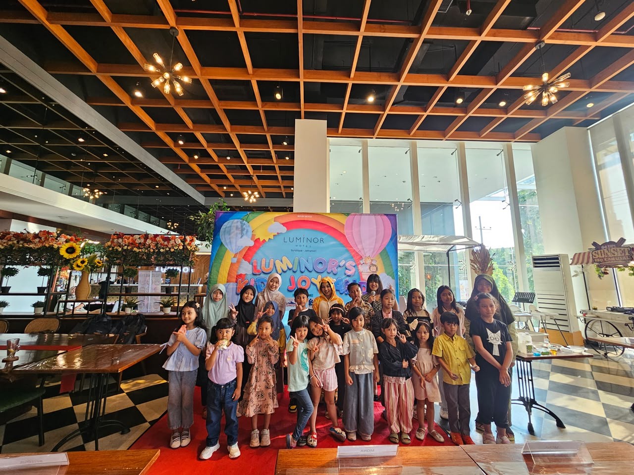 Luminor Hotel Surabaya Jemursari Hadirkan "Slimetastic Lab", Liburan Sekolah Jadi Lebih Kreatif