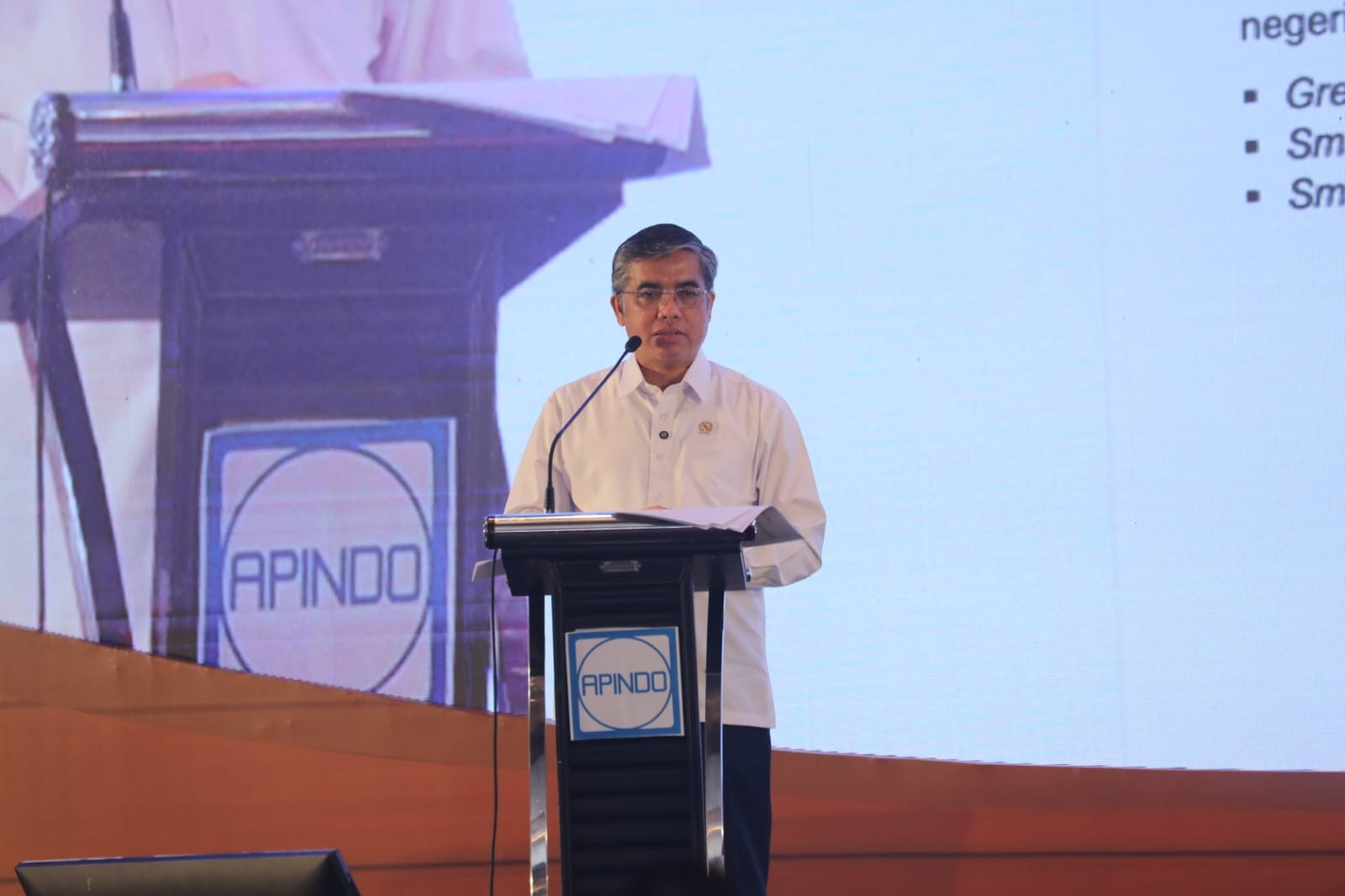 Menaker Tekankan Pentingnya Penguatan Pasar Tenaga Kerja Sesuai Kebutuhan Industri