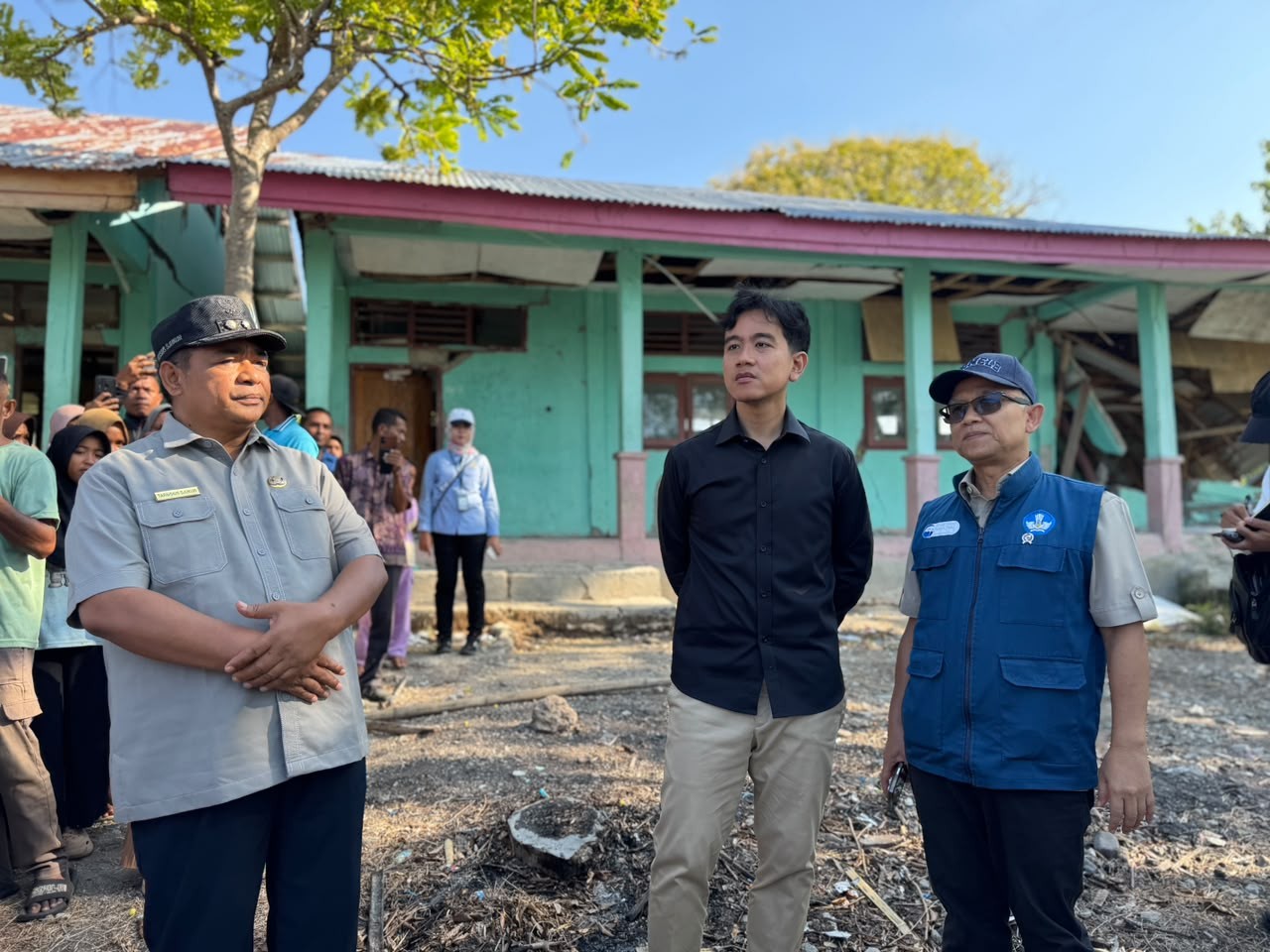 Tinjau SMAN 2 Sambi Rampas, Gibran Minta Percepatan Pemulihan Fasilitas Pendidikan