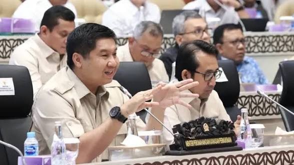 Menteri PKP, Maruarar Sirait Donasi Rp5 Miliar untuk Hunian Korban Bencana NTT