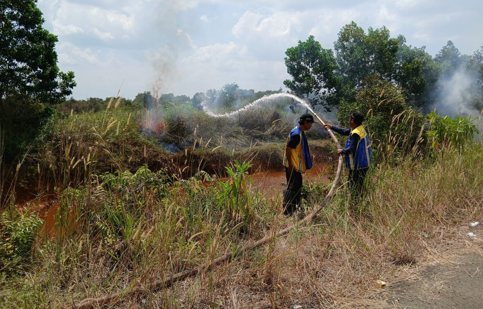 Tangani Dampak El Nino, Kementerian PU Bantu Pemadaman 141 Titik Api Karhutla