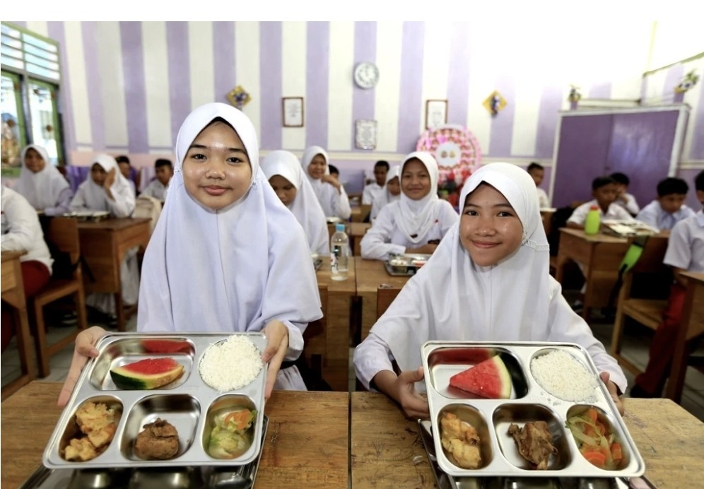 1.700 Orang Keracunan MBG dalam Tiga Hari, Survei: 44,6 Persen Publik Ingin Program Dihentikan