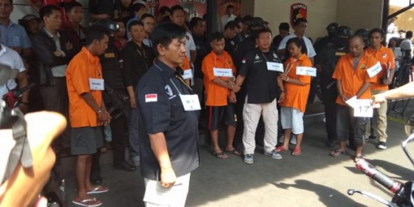 Polda Metro Gelar Rekonstruksi Kasus Pengeroyokan TNI AL di Ciracas