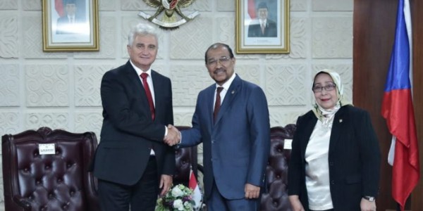 DPD RI Terima Presiden Senat Republik Ceko Bahas Penguatan Investasi