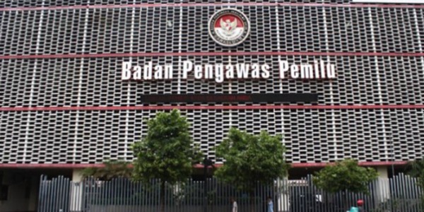 Surat Suara Jokowi-Ma’ruf Sudah Tercoblos, Bawaslu Minta KPU Hentikan Pemilihan Di Malaysia