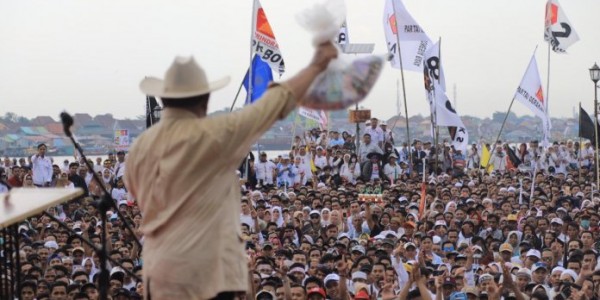 Dapat Dana Perjuangan, Prabowo Janji Bakal Mengabdi Kepada Rakyat