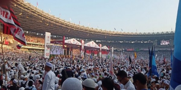Dihadapan Jutaan Orang, Prabowo Minta Rakyat Yakin Menang