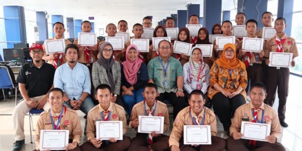 CCAI Berikan Pelatihan Safety Riding untuk SMK Mitra Industri