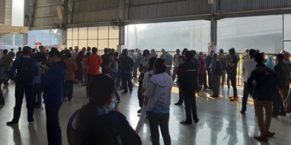 Pengguna KRL Diimbau Gunakan Stasiun Alternatif Selain Tanah Abang Dan Palmerah