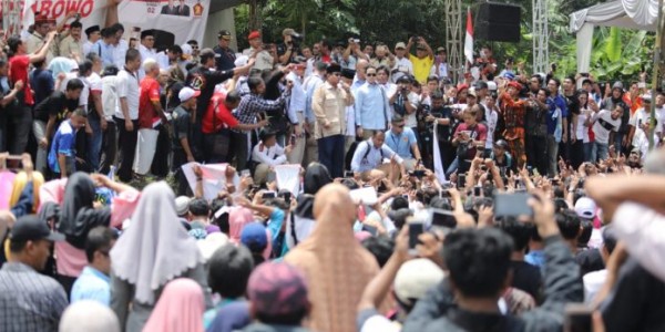 Ribuan Warga Purbalingga Sambut Kehadiran Prabowo