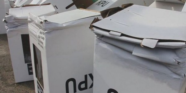 696 Kotak Suara Rusak Di Gudang KPU Cirebon