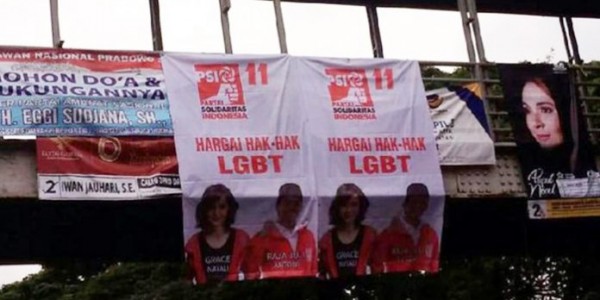 Beredar Spanduk PSI Bertuliskan “Hargai Hak-Hak LGBT”