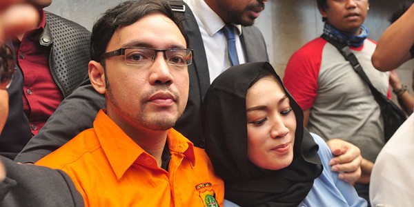 Artis Sandy Tumiwa Ditangkap Polisi Karena Kepemilikan Narkoba