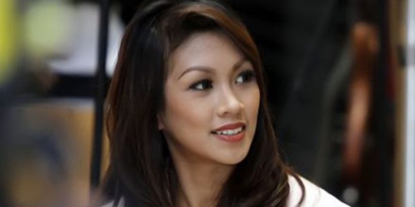 Melanie Putria Resmi Menjanda