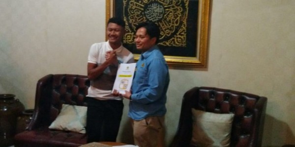 Rekrut 2 Pemain Muda dan 1 Pemain Senior