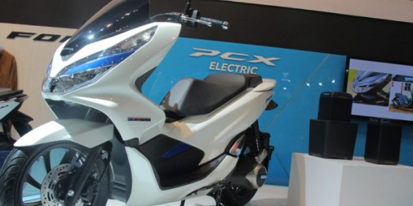 Motor Honda Matic PCX Listrik Segera Dipasarkan