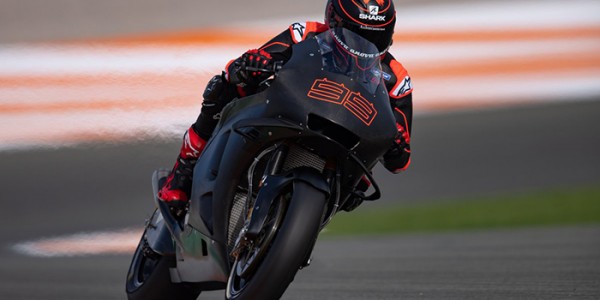 Lorenzo Sebut Motor Bukan Penentu Gelar Juara