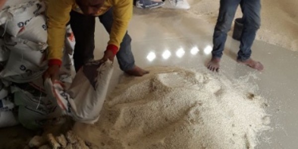 Rasta di Desa Sukamulya Berjamur dan Bau Tidak Sedap