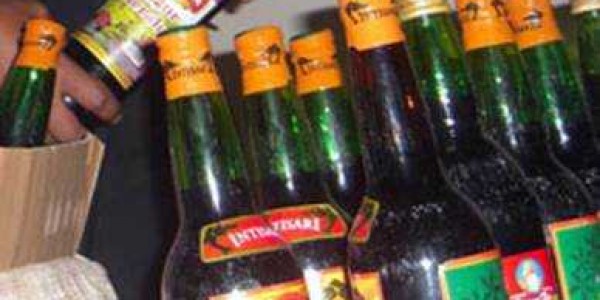 Polsek Ciksel Sita Ratusan Botol Miras