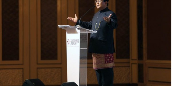 Pidato Bahasa Inggris Prabowo Bikin Peserta Indonesia Economic Forum Tertawa
