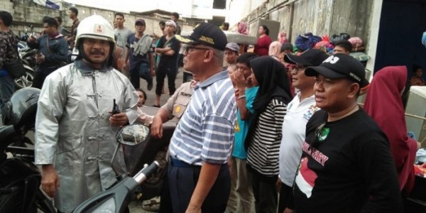 Tinjau Kebakaran, Walkot Jakut Instruksikan Pendirian Lokasi Pengungsian Warga