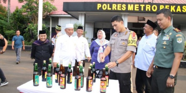 Jerat Peminum Miras, Kapolrestro Bekasi Kota Usulkan Dibuatkan Perda
