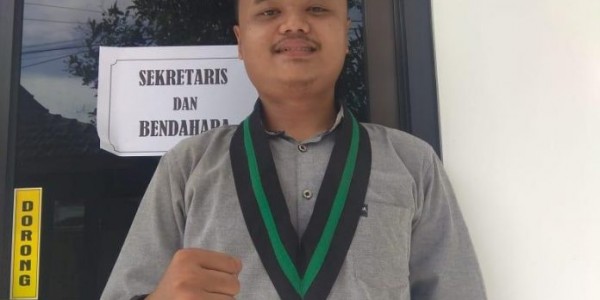 Demokrasi Hanya Menyuarakan Kelompok Cerdas