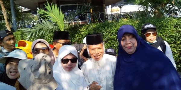 Aksi Kawal MK di Patung Kuda Masih Sepi