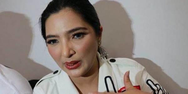 Ashanty Digugat Rp 9,4 Miliar