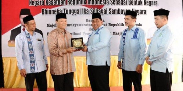 Hidayat Nur Wahid : Halal Bil Halal Menyatukan Ummat Tanpa Sekat