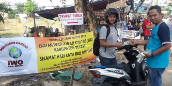 Istirahat di Posko IWO, Pemudik Disiapkan Minuman Gratis