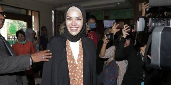 Nikah Dengan Dipo Latief, Nikita Mirzani Merasa Seperti Punya Anak Tiga
