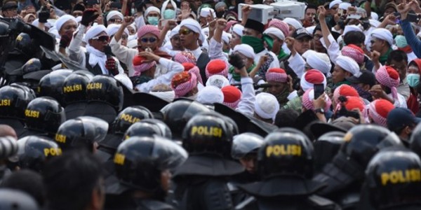 Forum Zakat Kecam Keras Tindakan Represif Aparat Pada Tim Medis