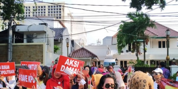 Jelang 22 Mei, KPU Mulai Ramai Didatangi Pengunjuk Rasa