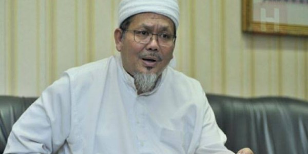 Tengku Zulkarnain Bicara Kritik Di Negara Demokrasi Dan Komunis