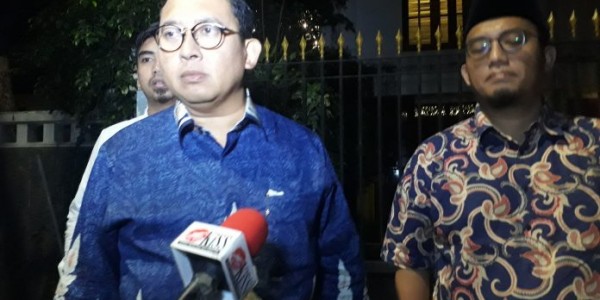 Sebut Buang-buang Waktu, Tim Prabowo-Sandi Ogah Lapor Kecurangan ke MK