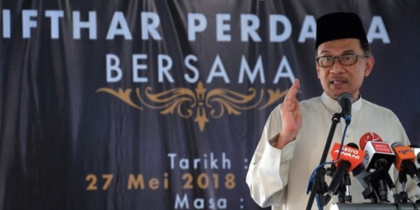 Anwar Ibrahim Ajak Warga Malaysia Kritik Pemerintahan Mahathir Mohamad