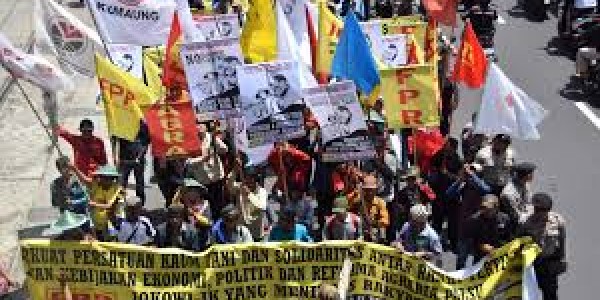 Catatan Kaum Buruh, Jokowi Lebih Prioritaskan Kepentingan Pemodal Daripada Buruh