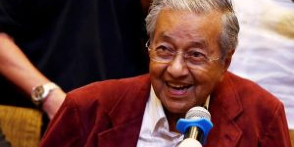 Langkah Bersih-bersih PM Mahathir, Dua Hakim Terkemuka Mundur