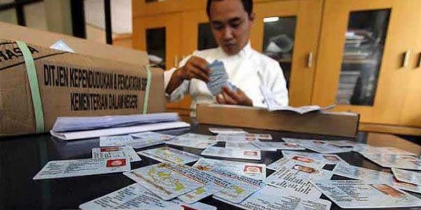 LSI Denny JA : Isu Puan Maharani dan Pramono Anung Tentang E-KTP Menggerus PDIP