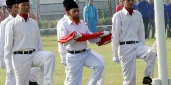Pengalaman Peracik Bom Terbaik Dunia Umar Patek Jadi Pengibar Bendera