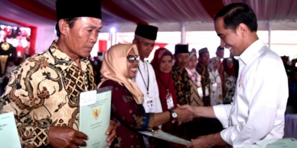 Jokowi Harap Sertifikat Lahan Tak Beralih Fungsi