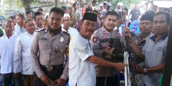 Tak Mau Langgar Hukum, Satu-Persatu Warga Pihanin Raya Serahkan Alat Setrum